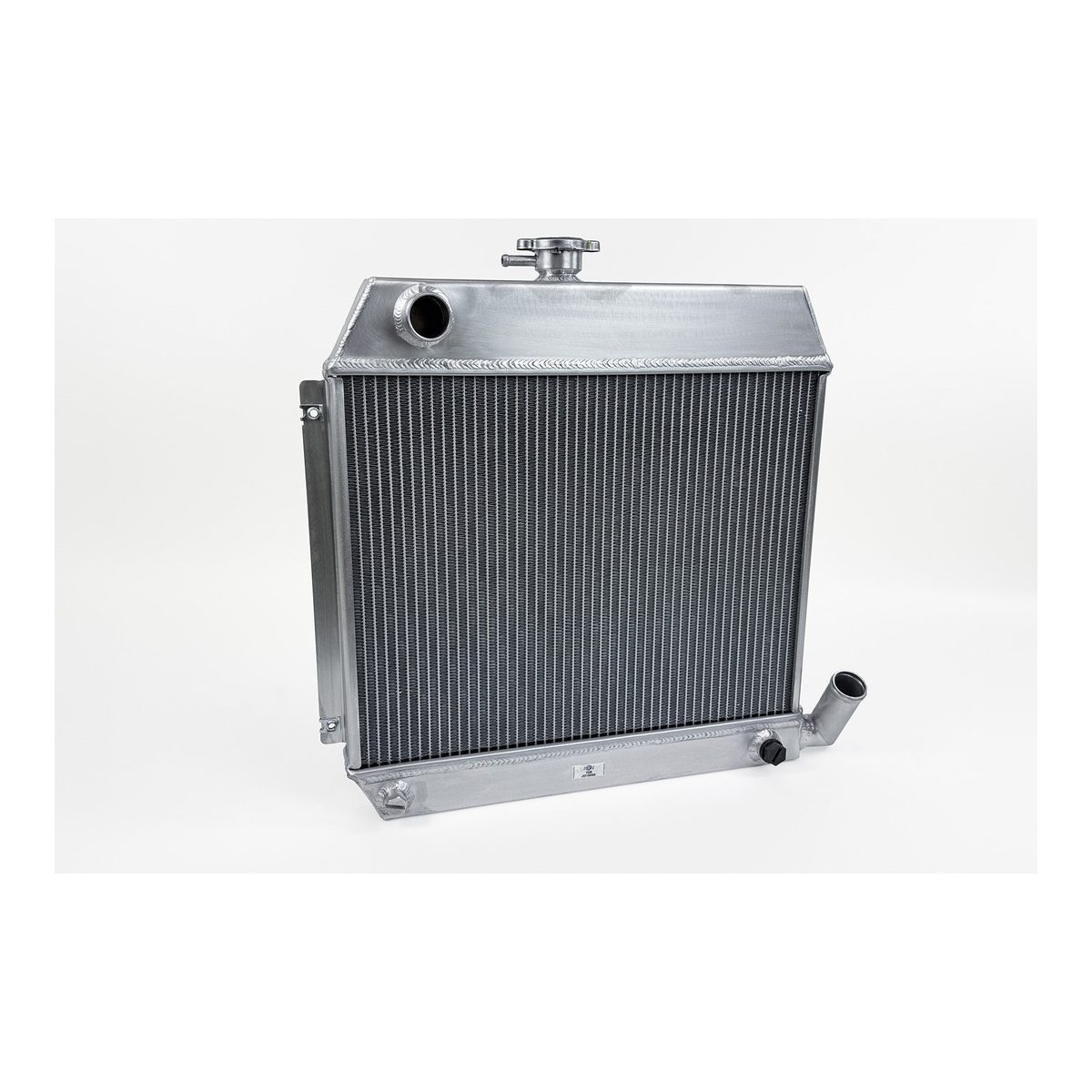 CSF BMW 2002/1602 High-Performance All-Aluminum Radiator - Silver – product detail view 2