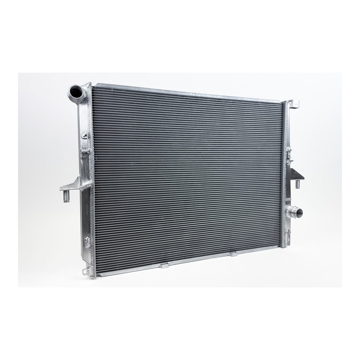 CSF Porsche 955/957 Cayenne High-Performance All-Aluminum Radiator – product detail view 2