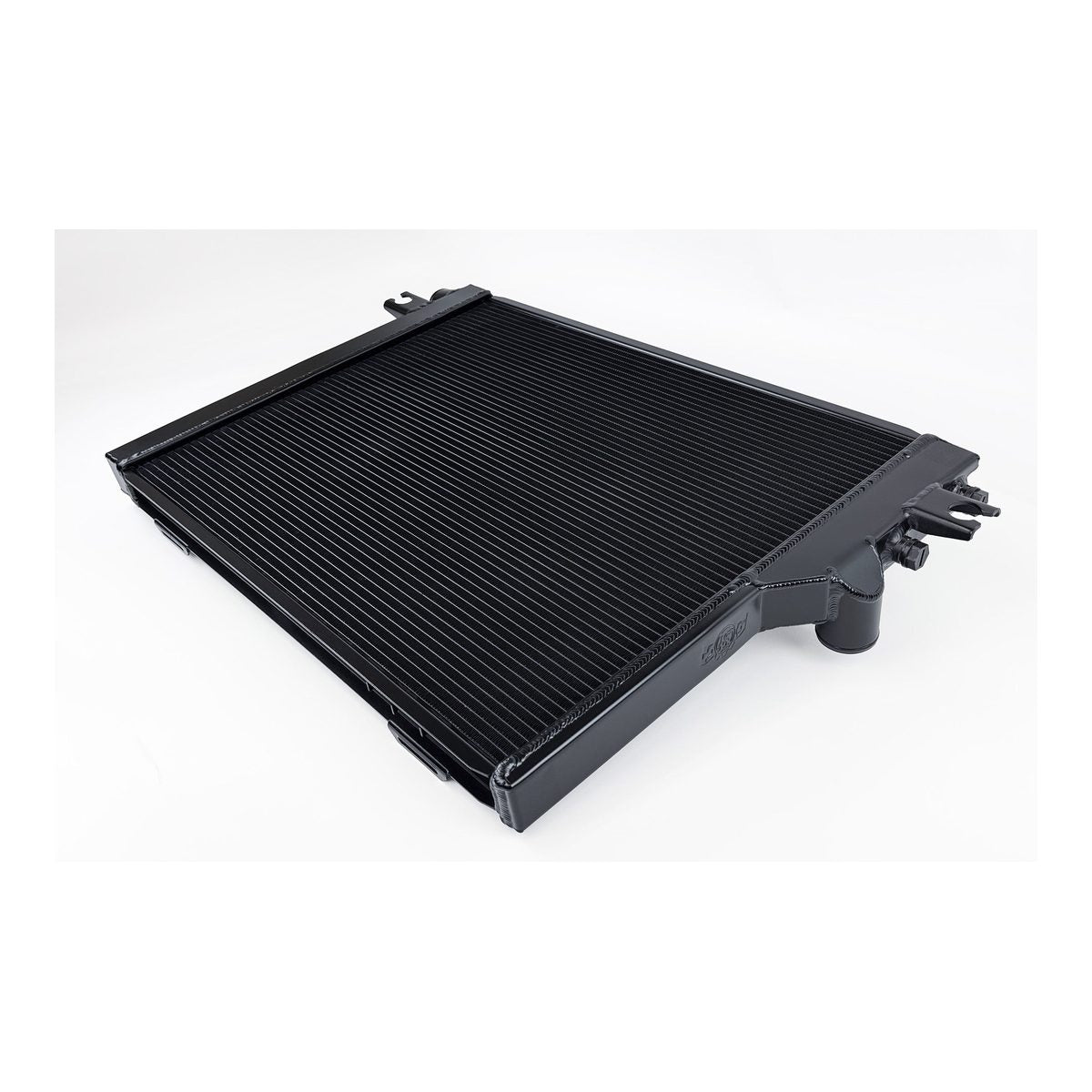 CSF BMW E28 M5/E24 M6/635CSi High-Performance All-Aluminum Radiator – product detail view 3