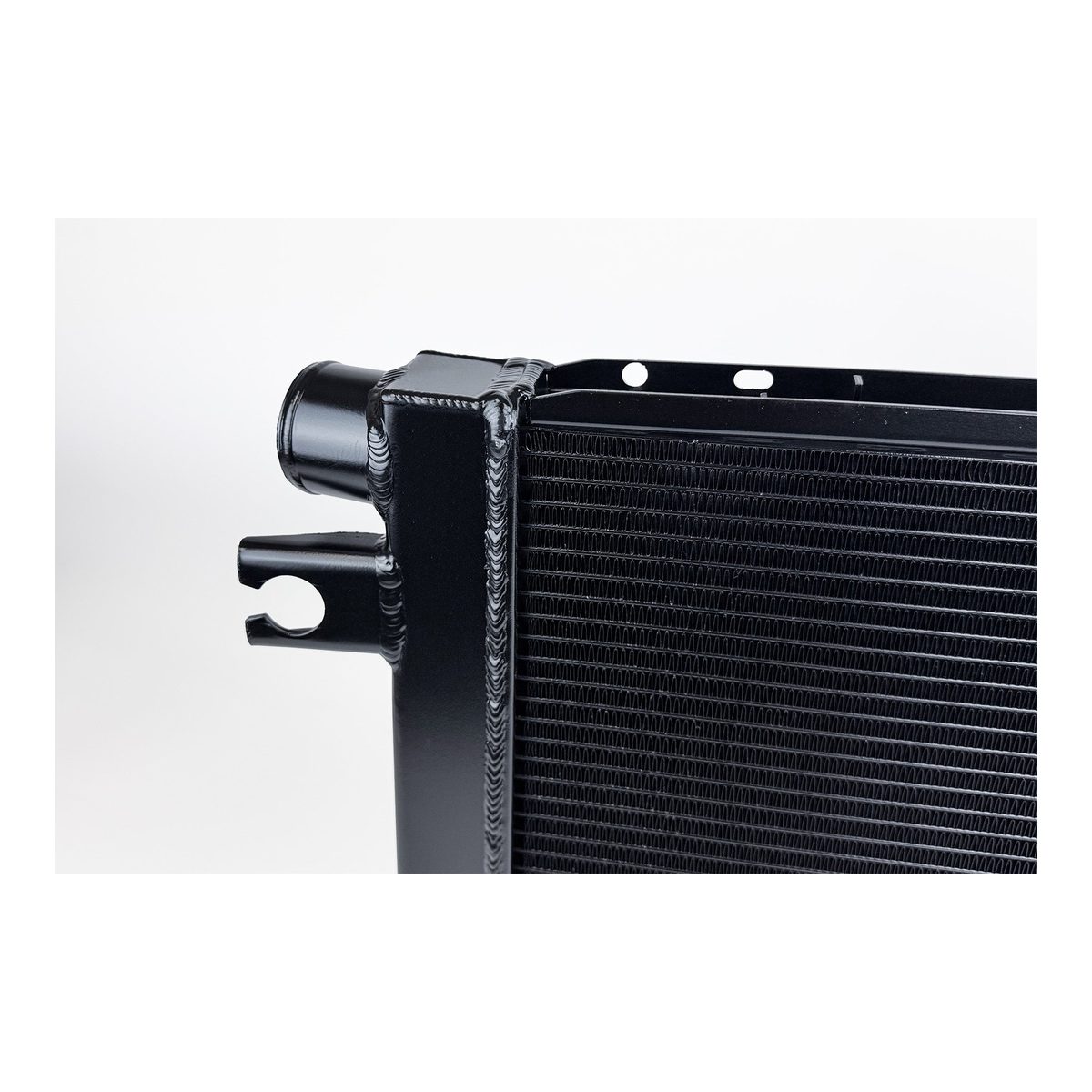 CSF BMW E28 M5/E24 M6/635CSi High-Performance All-Aluminum Radiator – product detail view 5