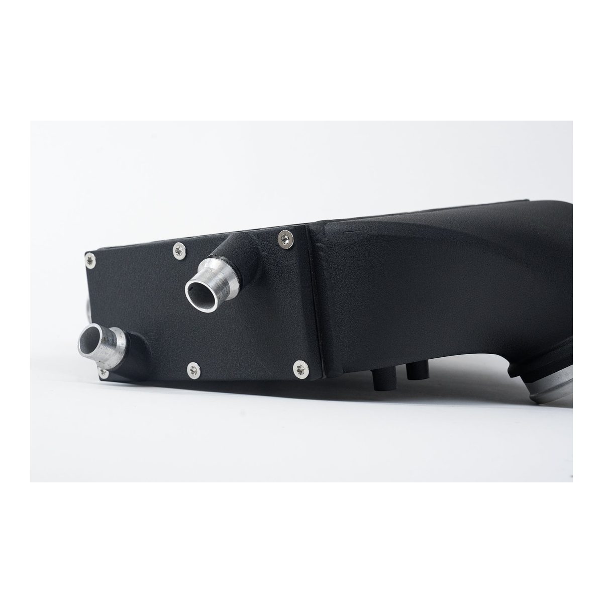 CSF F8X M3/M4/M2 Comp Top Mount Charge-Air-Cooler - Crinkle Black Finish – product detail view 4