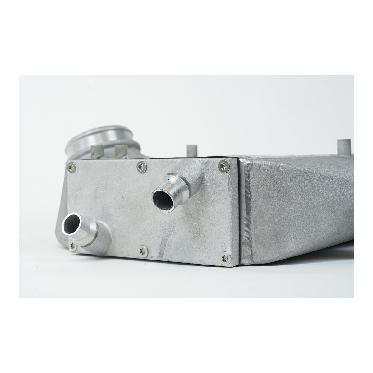 CSF F8X M3/M4/M2 Comp Top Mount Charge-Air-Cooler - Raw Finish – product detail view 11