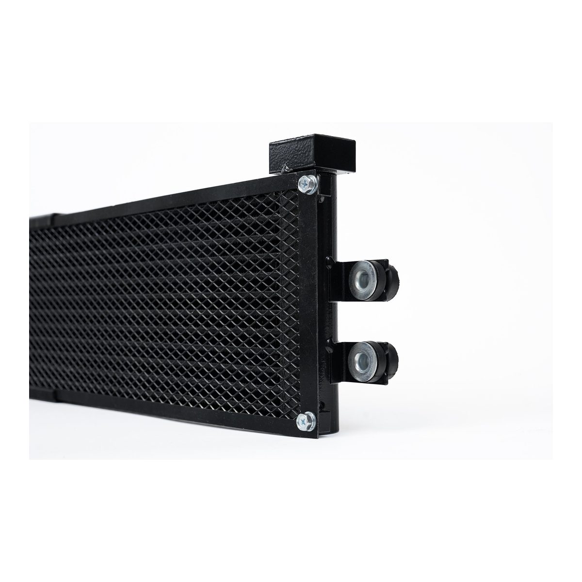 CSF BMW F8X M3/M4/M2 Comp & F9X X3M/X4M High-Performance Oil Cooler – product detail view 4