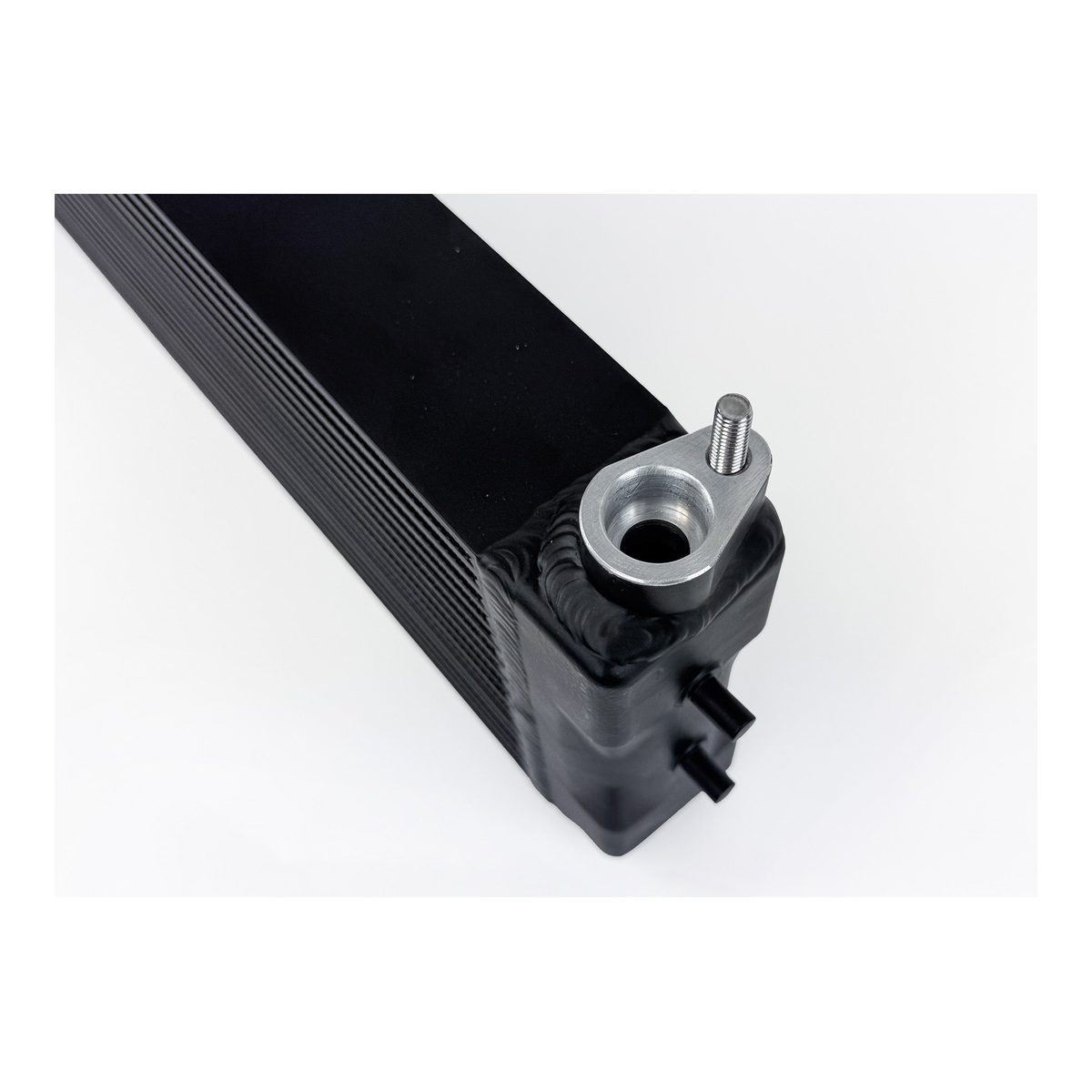 CSF F1X M5/M6/F9X M5/M8/G9X M5 High-Performance Engine Oil Cooler – product detail view 4