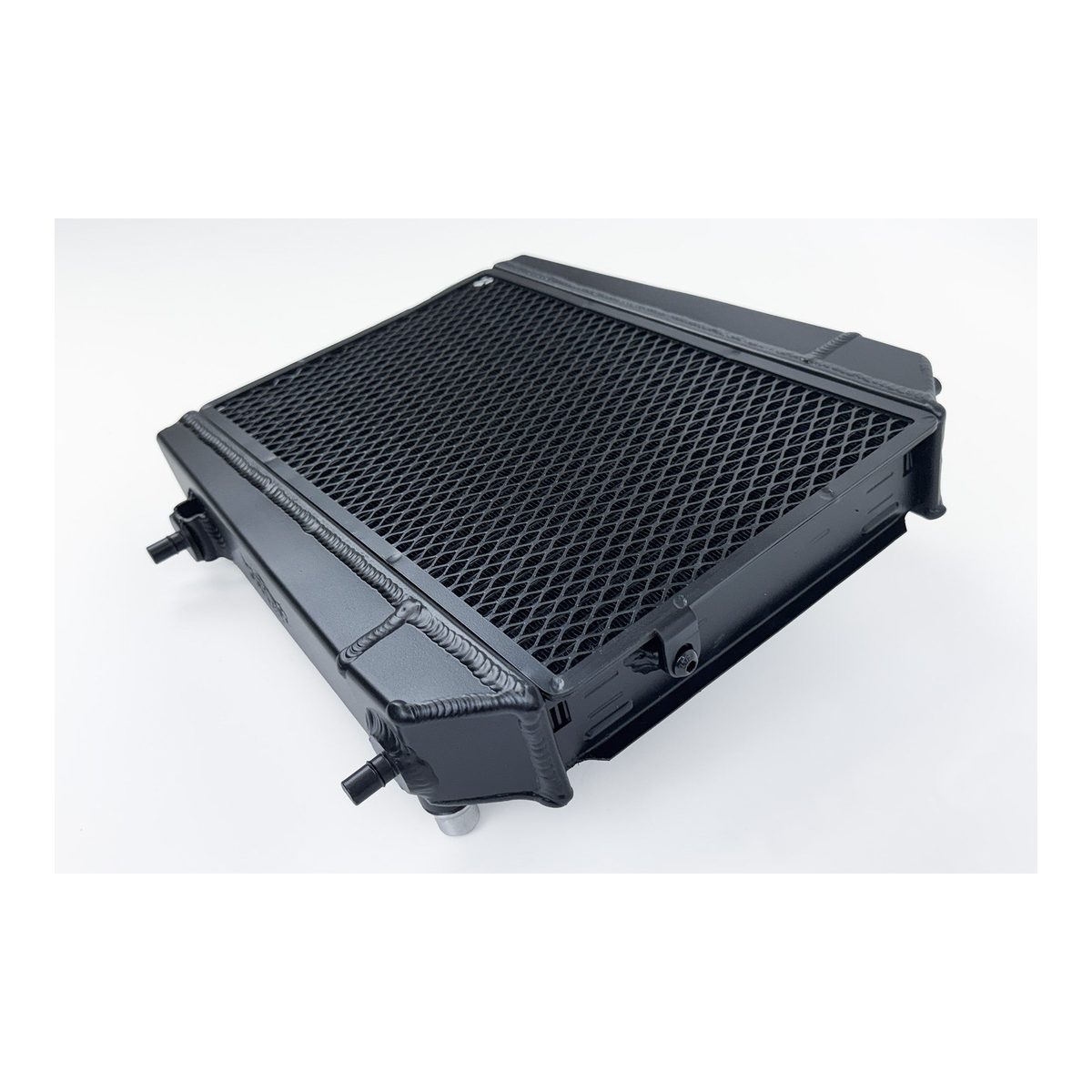 CSF BMW G8X M3/M4/M2 High-Performance Auxiliary Radiator – product detail view 3