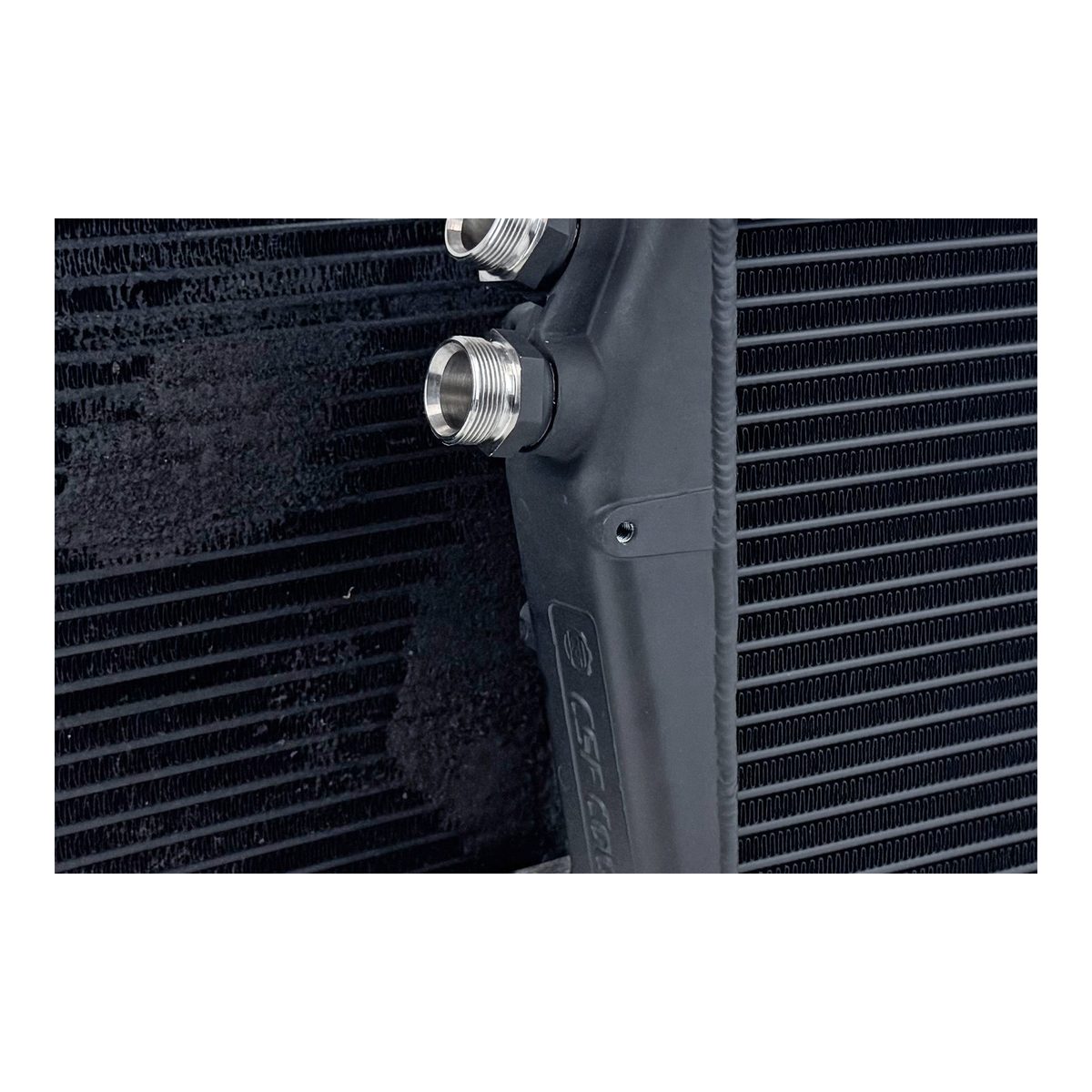 CSF Porsche 964/993 OEM+ Performance Engine Oil Cooler – product detail view 8