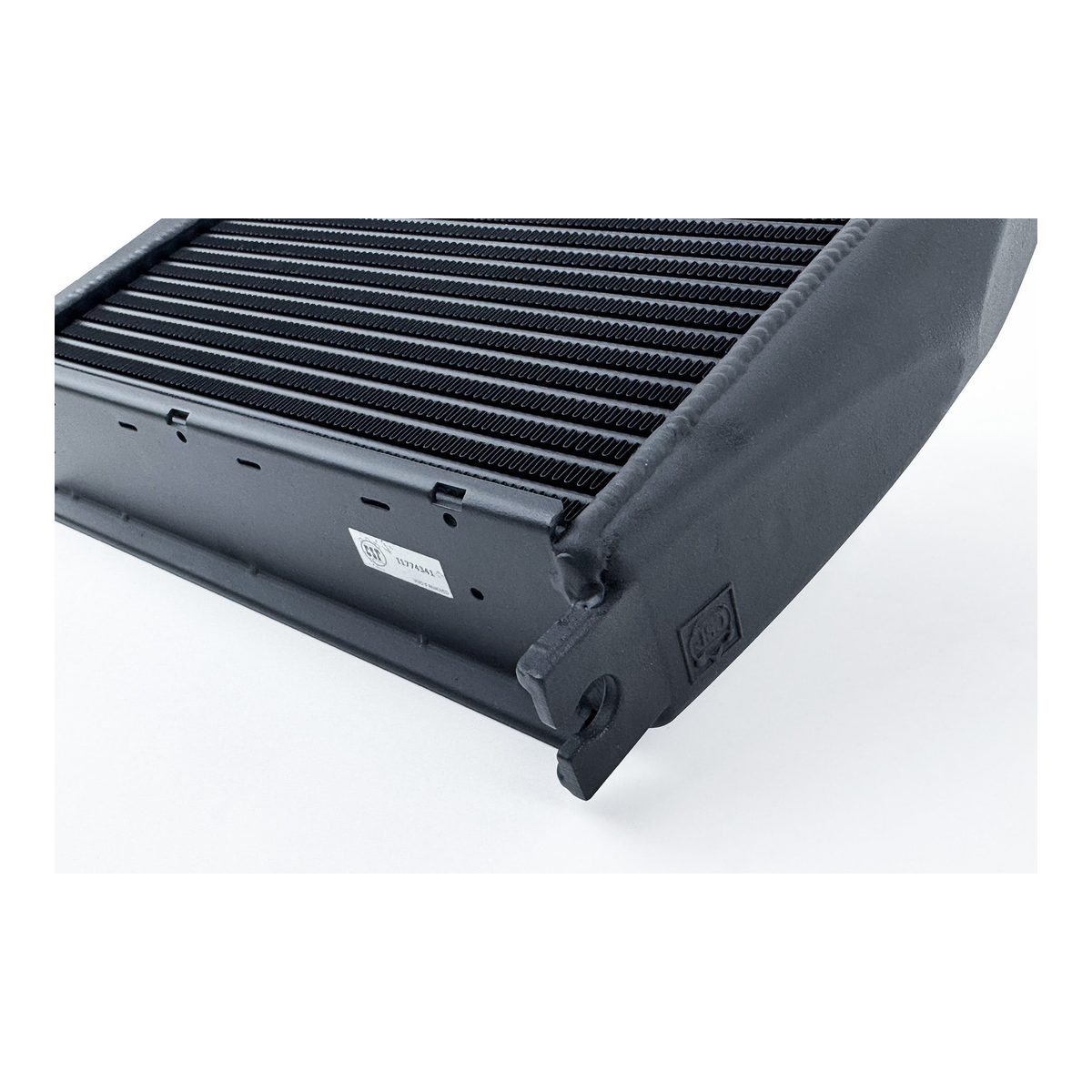CSF Porsche 964/993 OEM+ Performance Engine Oil Cooler – product detail view 4